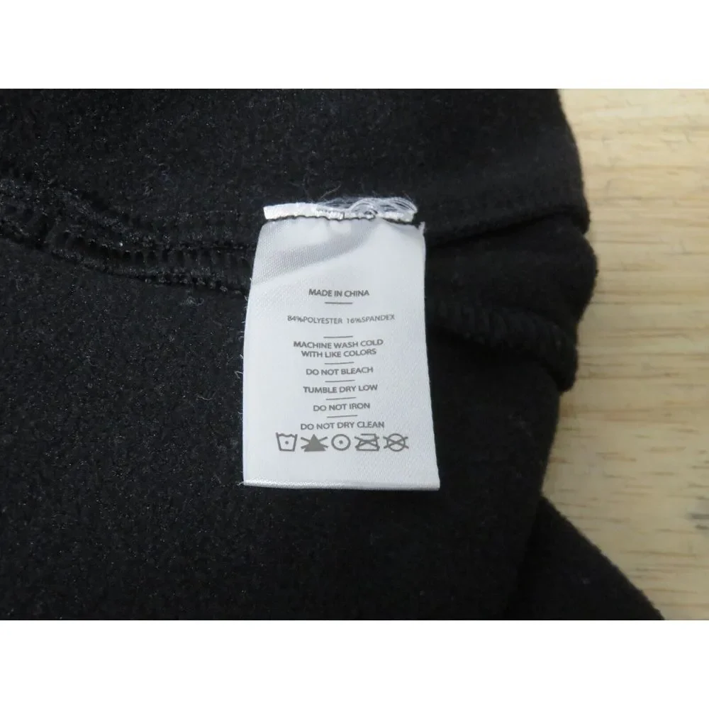 Mens Rhone 1/2 Zip Sweater Size M Black‎ Purple Pullover Polyester Stretch Gym
